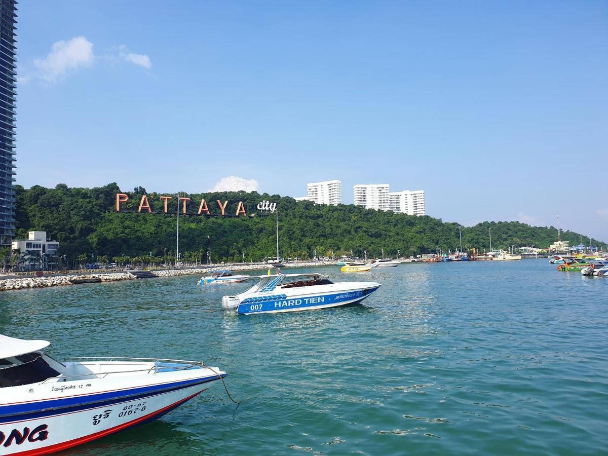 Secrets - Pattaya Hotel Exterior photo